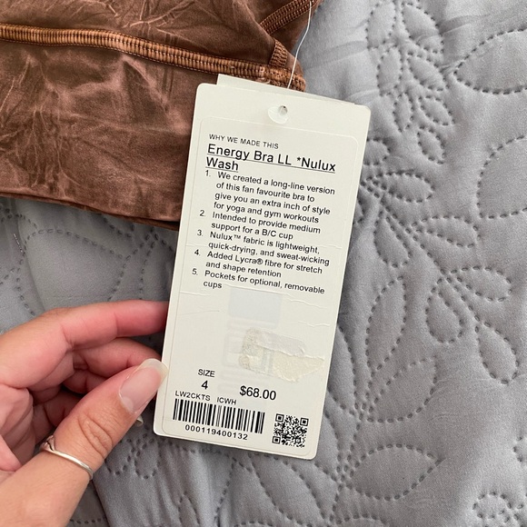 Brand new lululemon size 4 sports bra - Picture 4 of 4